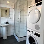 Intimate Independent Apartment, Centre