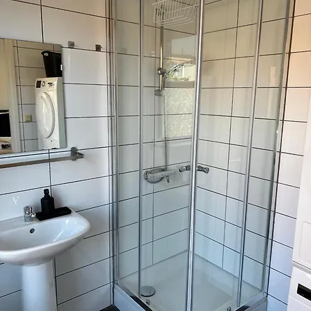 Intimate Independent Apartment, Centre *